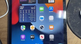 Good
													Apple iPad 9th Gen - Unlocked, Gray, 64 GB, A2603, photo 3 of 6