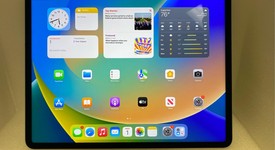 Good
													Apple iPad Pro 12.9" 6th Gen 2022 - Unlocked, Silver, 128 GB, photo 3 of 9