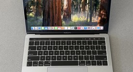 Good
													MacBook Pro 2018 (With Touch Bar) - 13" - I7, Gray, 1 TB, 16 GB, photo 3 of 16
