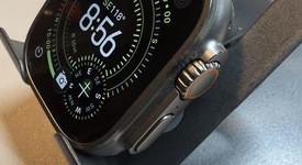 Good
													Apple Watch Ultra 2 49mm - Unlocked, Natural, A2986, photo 2 of 7