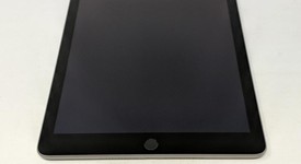 Mint
													Apple iPad 5th Gen - Wi-Fi, Gray, 32 GB, A1822, photo 1 of 8