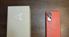 Mint
													Asus Zenfone 10 - Unlocked, Red, 256 GB, 8 GB, U.S., photo 3 of 11