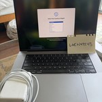 Good MacBook Pro 2021 - 16 inch - 1 TB, Silver, 32 GB, Apple M1 Pro 10-core