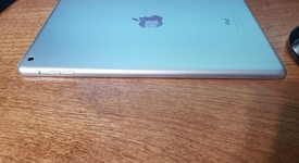 Good
													Apple iPad Air - Wi-Fi, Silver, 16 GB, photo 4 of 7