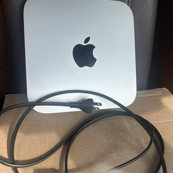 Mac mini 2020 - 256 GB, Silver, 8 GB, Apple M1