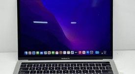 Good
													MacBook Pro 2017 (With Touch Bar) - 13" - I5, Silver, 512 GB, 16 GB, photo 1 of 7