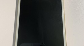 Good
													Apple iPhone 7 Plus - Unlocked, Gold, 32 GB, A1784, GSM, photo 2 of 5