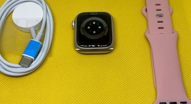 Mint
													Apple Watch Series 8 41mm - Unlocked, Starlight, A2772 - Cellular, Aluminum, photo 2 of 5