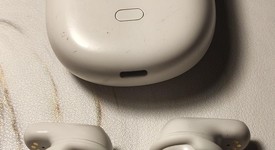 Used
													Bose QuietComfort Earbuds II - Soapstone, photo 4 of 5