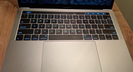 Good
													MacBook Pro 2017 (With Touch Bar) - 13" - Gray, 256 GB, 8 GB, photo 3 of 7