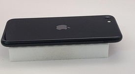 Mint
													Apple iPhone SE 3rd Gen 2022 - AT&T, Midnight, 64 GB, A2595, photo 3 of 7