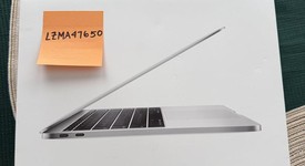 Mint
													MacBook Pro 2017 (No Touch Bar) - 13" - I5, Silver, 128 GB, 8 GB, photo 1 of 8