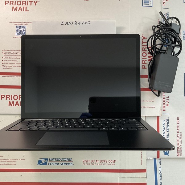 Microsoft Surface Laptop 5 - 1 TB, Black, 32 GB, Intel Core i7, 13.5 inch