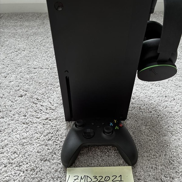 Xbox Series X (2020) - 1 TB, Black, standard