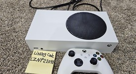 Mint
													Xbox Series S (2020) - Robot White, 1 TB, photo 1 of 5
