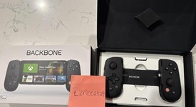 Good
													Backbone One Controller - Lightning (iPhone), Standard, photo 2 of 6