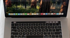 Good
													MacBook Pro 2018 (With Touch Bar) - 15" - I7, Gray, 512 GB, 16 GB, photo 1 of 11