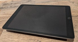 Good
													Apple iPad 9th Gen - Wi-Fi, Gray, 64 GB, A2602, photo 3 of 12