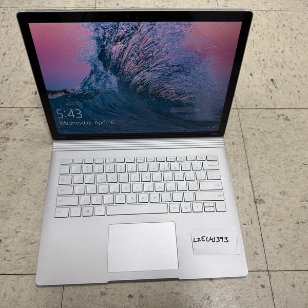Microsoft Surface Book - 128 GB, Silver, 8 GB