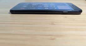 Good
													Apple iPhone SE 3rd Gen 2022 - Unlocked, Midnight, 64 GB, A2595, photo 4 of 13