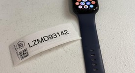 Good
													Apple Watch SE 2nd Gen 44mm - Unlocked, Midnight, A2727 - Cellular, Aluminum, photo 5 of 16