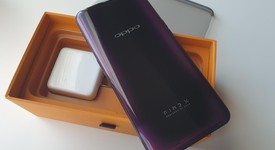 Mint
													Oppo Find X - Unlocked Non-US, Burgundy, 128 GB, 8 GB, photo 4 of 6
