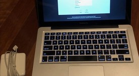 Good
													MacBook Pro 2011 (Unibody) - 13" - Silver, 320 GB, 4 GB, photo 1 of 6