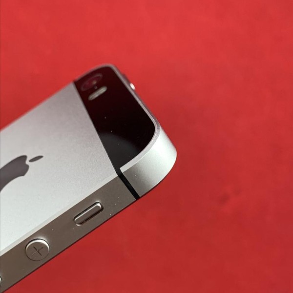 Apple iPhone SE 1st Gen 2016 - AT&T, 32 GB, Grey, A1662