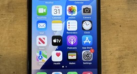 Fair
													Apple iPhone SE 3rd Gen 2022 - T-Mobile, Midnight, 64 GB, A2595, photo 1 of 10