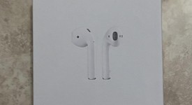 Used
													Apple AirPods 2nd Gen - Lightning Case, photo 1 of 4