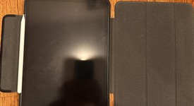 Good
													Apple iPad Pro 11" 3rd Gen 2021 - Unlocked, Silver, 128 GB, photo 1 of 12