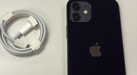 Mint
													Apple iPhone 12 - Unlocked, Black, 64 GB, A2172, photo 5 of 5