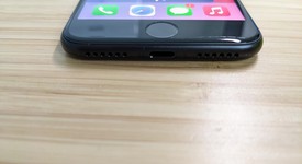 Fair
													Apple iPhone SE 2nd Gen 2020 - Unlocked, Black, 64 GB, A2275, photo 4 of 20