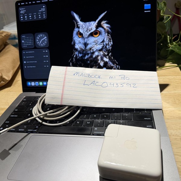 MacBook Pro 2021 - 14 inch - 512 GB, Silver, 16 GB, Apple M1 Pro 10-core