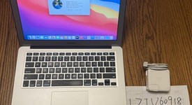 Good
													MacBook Air 2017 - 13" - I5, Silver, 128 GB, 4 GB, photo 1 of 10