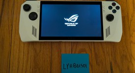 Mint
													Asus ROG Ally 7" - Z1 Extreme, White, 512 GB, 16 GB, Ryzen Z1 Extreme, photo 4 of 5