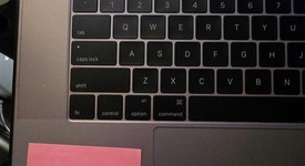Good
													MacBook Pro 2016 (With Touch Bar) - 15" - Gray, 512 GB, 16 GB, photo 3 of 10