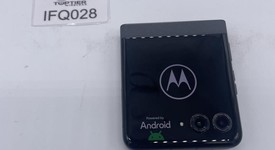 Good
													Motorola Razr (2024) - Unlocked, Gray, 256 GB, 8 GB, photo 3 of 10