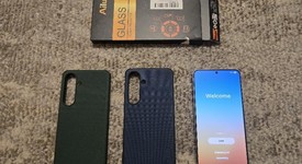 Good
													Samsung Galaxy S25 - Unlocked, Silver Shadow, 128 GB, 12 GB, SM-S931U1, photo 4 of 6