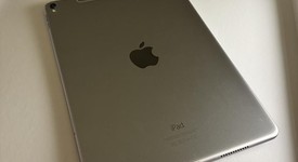 Fair
													Apple iPad Pro 9.7" - Verizon, Gray, 128 GB, A1674, photo 4 of 7