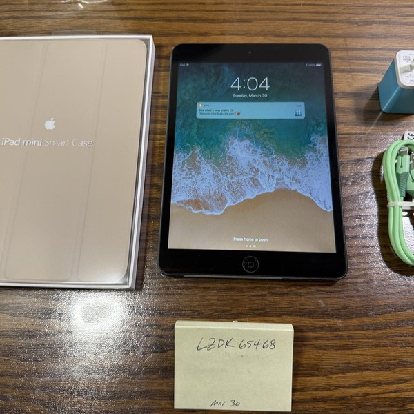 Apple iPad Mini 2 Retina - Wi-Fi, 16 GB, Silver