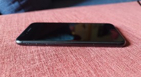 Fair
													Apple iPhone SE 2nd Gen 2020 - Unlocked, Black, 128 GB, A2275, photo 5 of 13