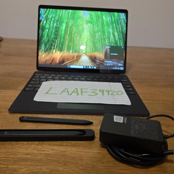 Microsoft Surface Pro X - SQ1, Black, 256 GB, 8 GB, GSM Unlocked