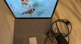 Good
													Microsoft Surface Laptop 2 - I5, Platinum, 128 GB, 8 GB, photo 1 of 19