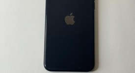 Good
													Apple iPhone SE 2nd Gen 2020 - Unlocked, Black, 64 GB, A2275, photo 2 of 7