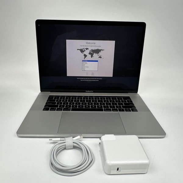 MacBook Pro 2017 (With Touch Bar) - 15 inch - 256 GB, Silver, 16 GB, Intel Core i7