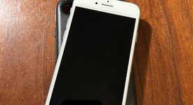 Mint
													Apple iPhone 8 - Unlocked, Silver, 64 GB, A1863, photo 1 of 9