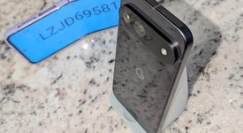 Mint
													Google Pixel 9 - Verizon, Obsidian, 128 GB, 12 GB, G2YBB, photo 2 of 5
