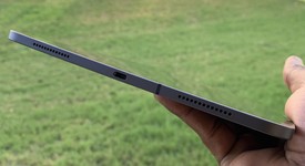 Mint
													Apple iPad Pro 11" 2018 - Unlocked, Gray, 64 GB, A2013, photo 3 of 14
