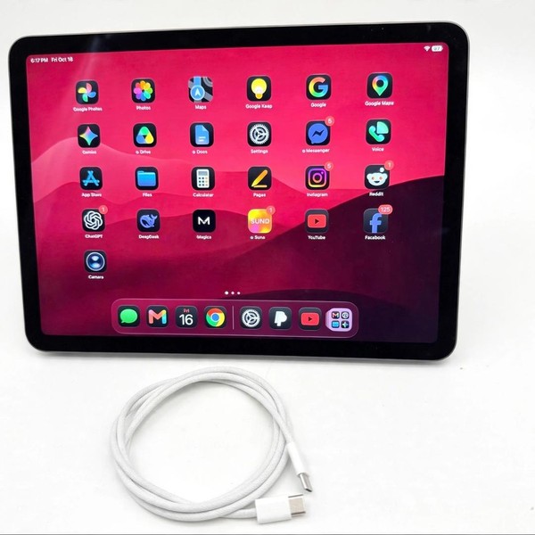 Apple iPad Air (5th Gen) - Wi-Fi, 256 GB, Gray, A2588